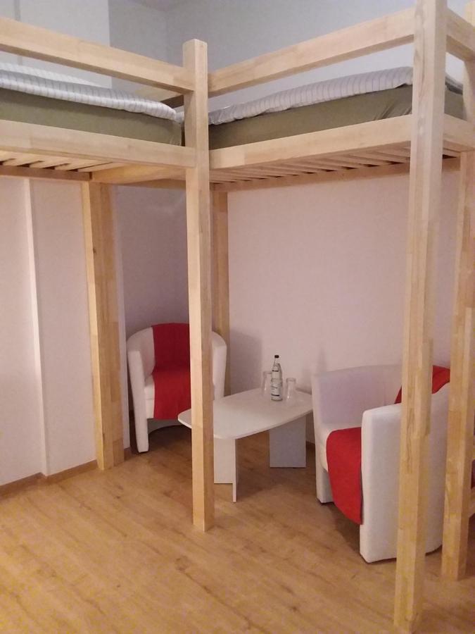 Hostel Living In The Box Berlin Zewnętrze zdjęcie