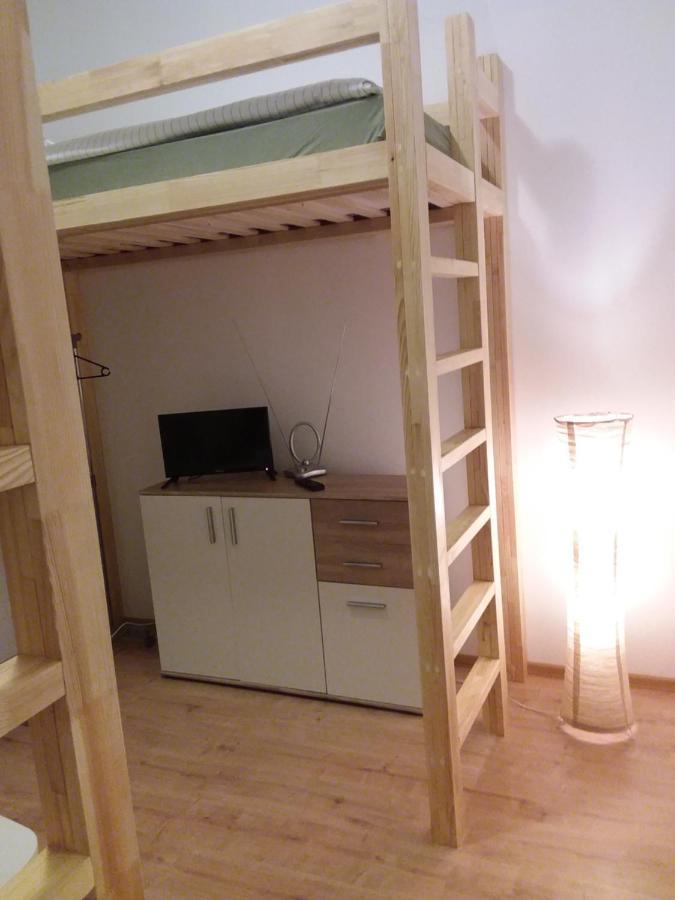 Hostel Living In The Box Berlin Zewnętrze zdjęcie