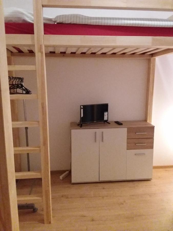 Hostel Living In The Box Berlin Zewnętrze zdjęcie