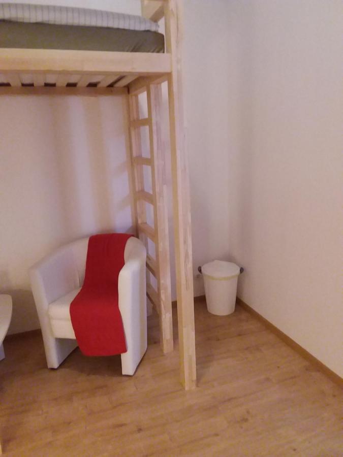 Hostel Living In The Box Berlin Zewnętrze zdjęcie