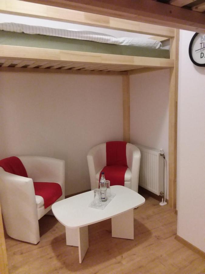 Hostel Living In The Box Berlin Zewnętrze zdjęcie